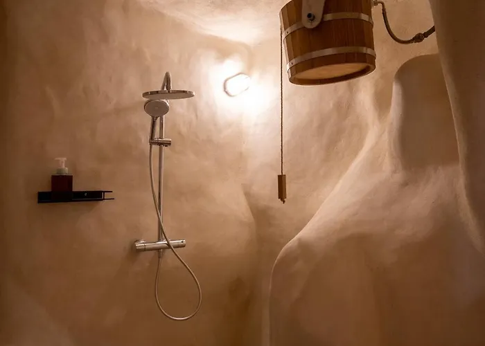 Le Nid De La Bueges *