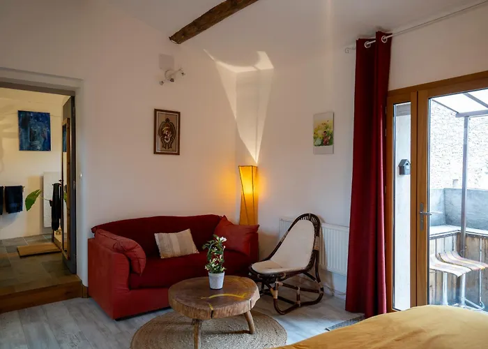 Le Nid De La Bueges Apartmán